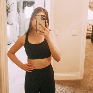 lululemon🌞— black sports bra!!